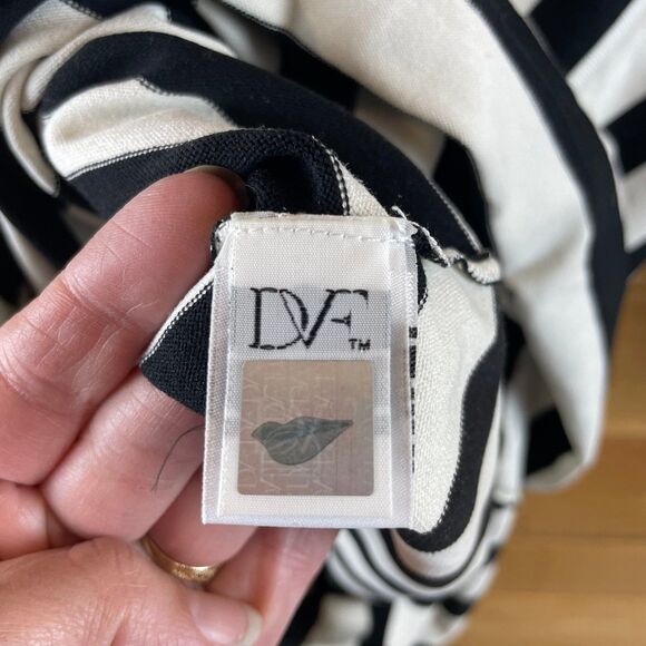 Diane Von Furstenberg Blockstripe Sweater Dress - Picture 5 of 7